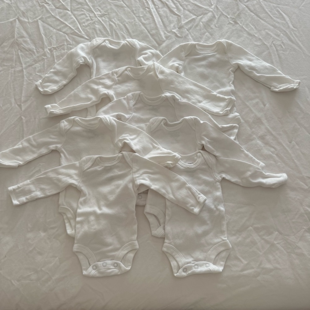 Carter's White Long Sleeve Bodysuits set of 8 in Preemie size